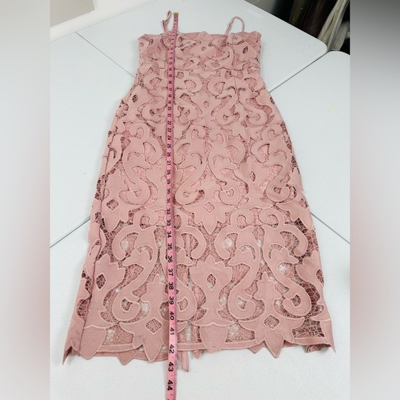 Bardot Lina Lace Sheath Dress In Pink Rose - Picture 10 of 16